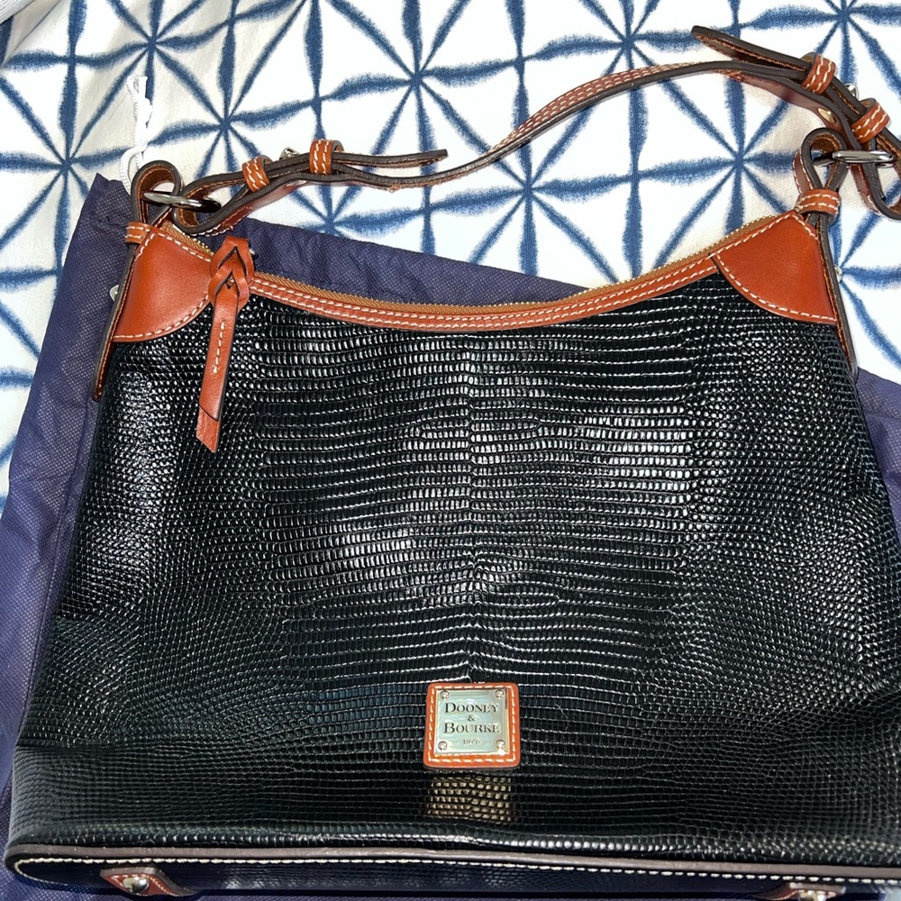 Dooney & Bourke Lizard Embossed